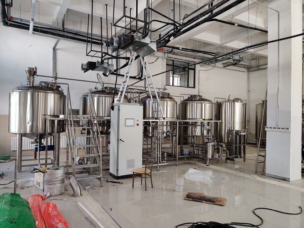 2000L精釀<a href=http://www.zgvsh.cn/ target=_blank class=infotextkey>啤酒設備</a>