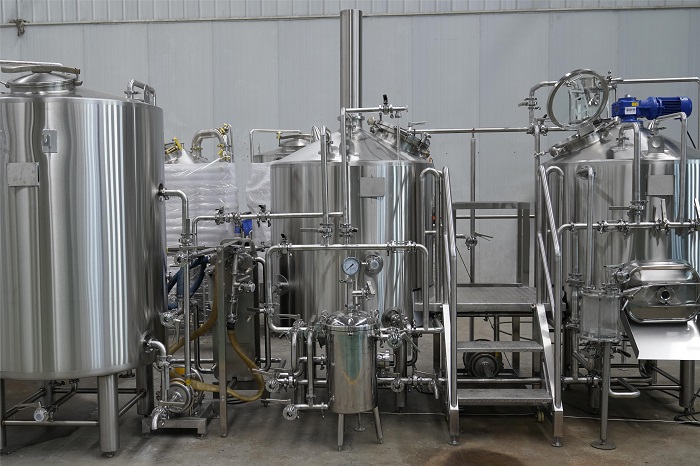 600L啤酒釀造設(shè)備-山東天泰啤酒設(shè)備項目案例