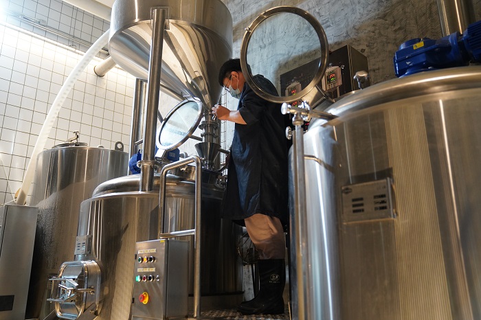 新手必看：開精釀啤酒吧還是建啤酒廠？