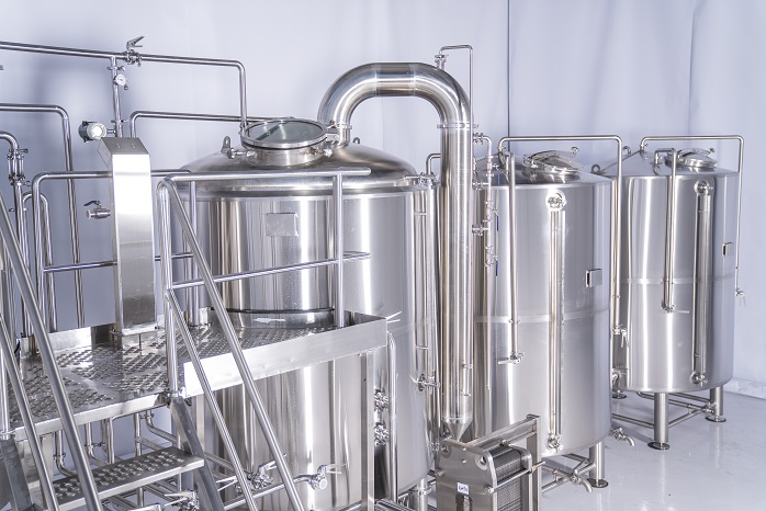 山東天泰<a href=http://www.zgvsh.cn/ target=_blank class=infotextkey>啤酒設(shè)備</a>-煮沸鍋