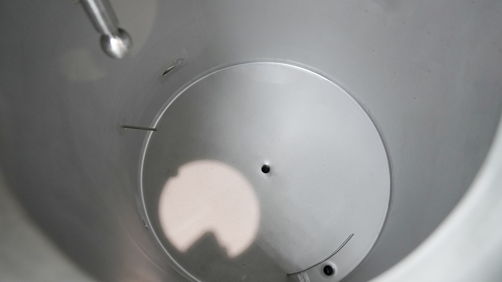 天泰<a href=http://www.zgvsh.cn/ target=_blank class=infotextkey>啤酒設備</a> 精釀啤酒設備 啤酒漩沉槽 回旋沉淀槽內部結構